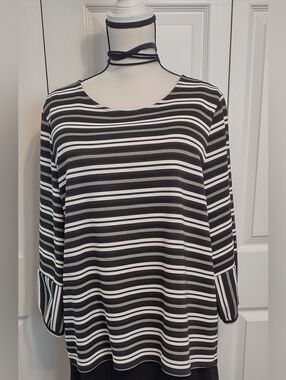 Calvin Klein Womens Stripe Bell Sleeve Top, Soft White/Black, X- Large